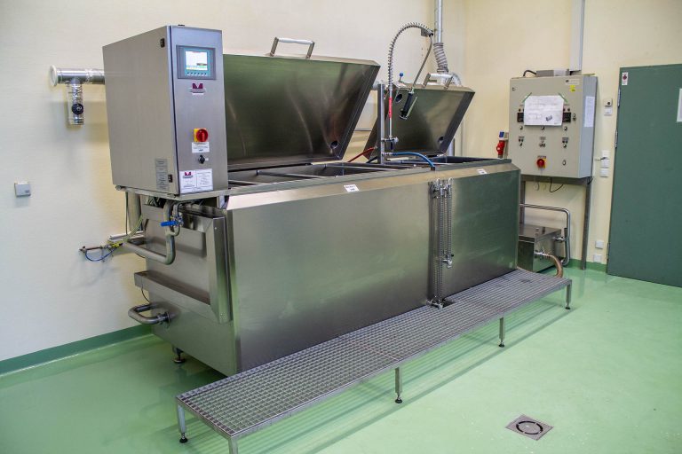 MA1366 Bone Maceration Unit with two ProcessChambers MEDIS Medical Technology